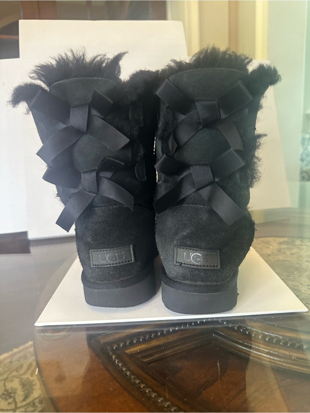 Women's Bailey UGG  Boots with Back Ribbon Bows II US size 7
